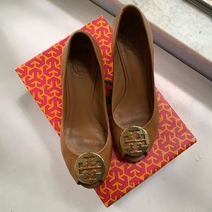 Tory Burch Shoes: Sally Wedge (Size 8)